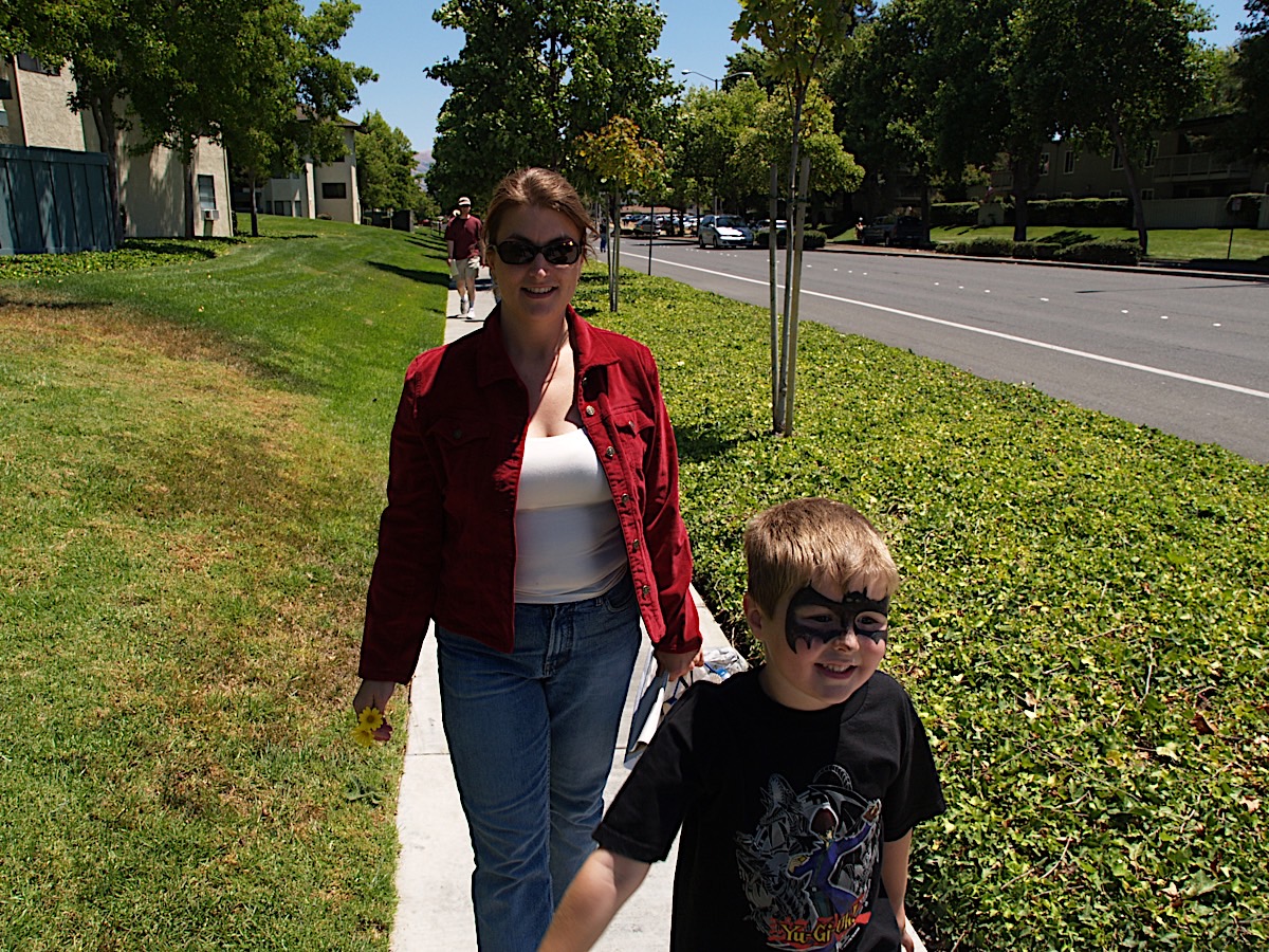 Fremont Wine Fest '04 30